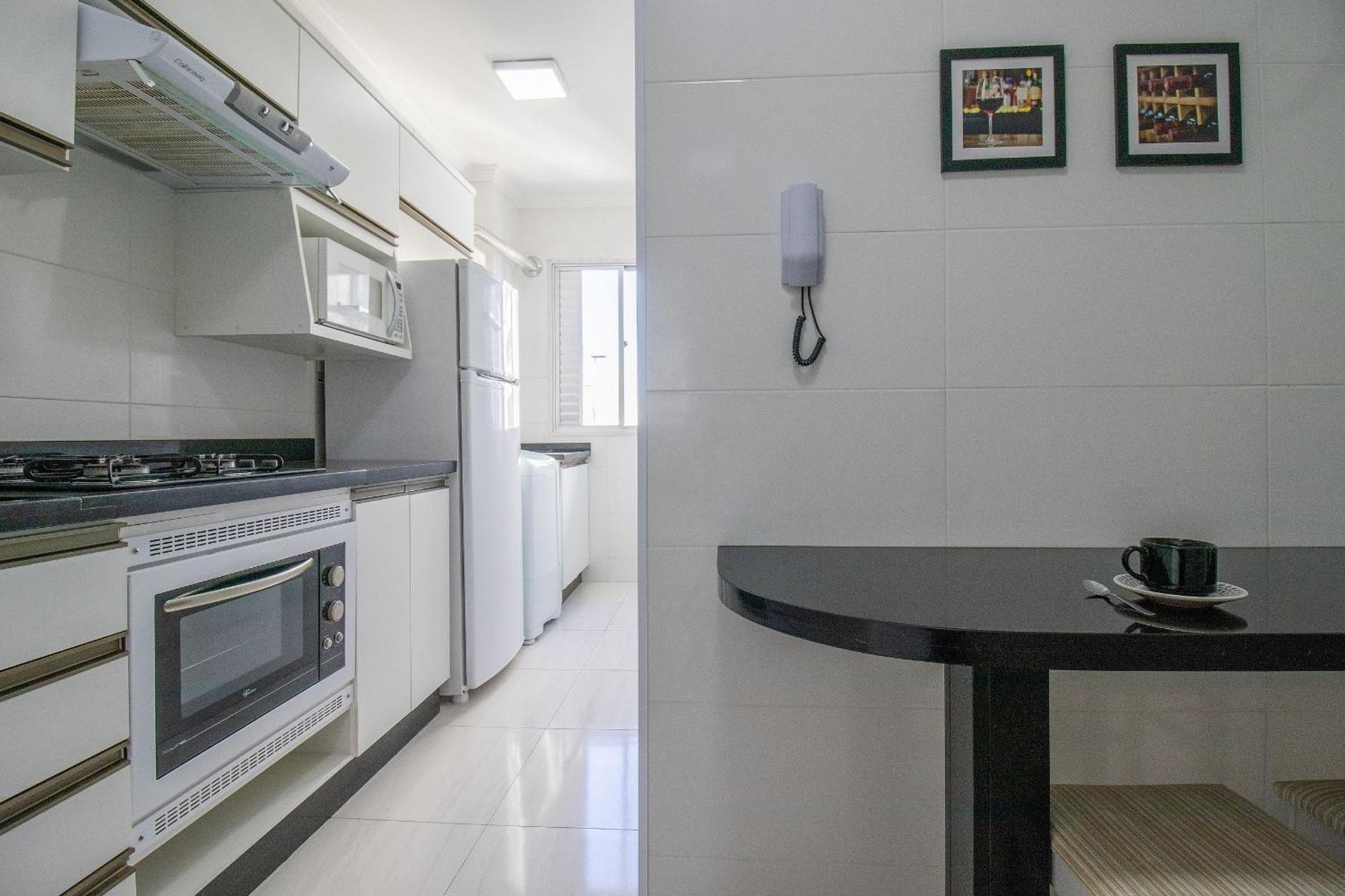 Rpa146 - Prox. A Praia, 1 Dr Climatizado, Garagem *